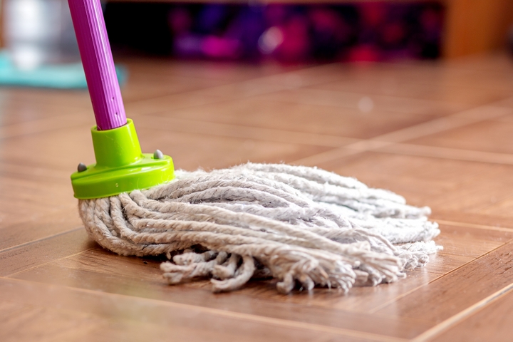 Mop-Cleaning-201904-001.jpg