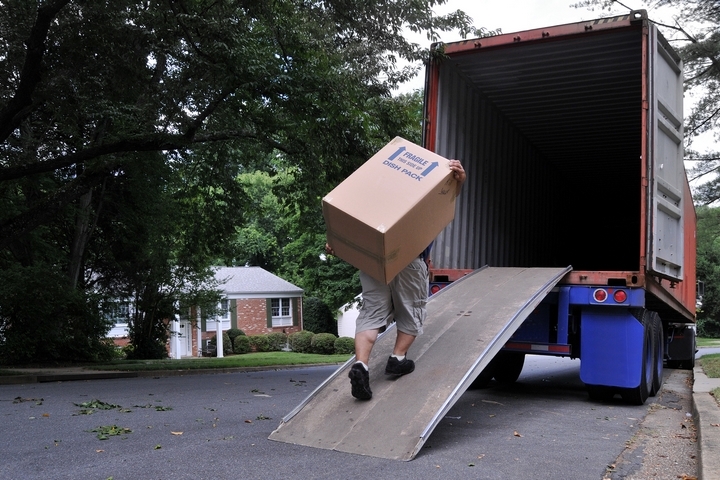 Moving-Truck-Ramp-201808-001.jpg