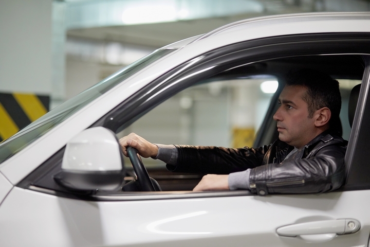 Car-Driver-201901-001.jpg